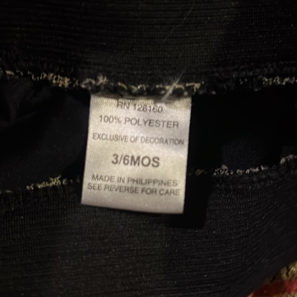 Little Lass 3/6 Month Shoe Outfit with Skirt - Picture 7 of 7